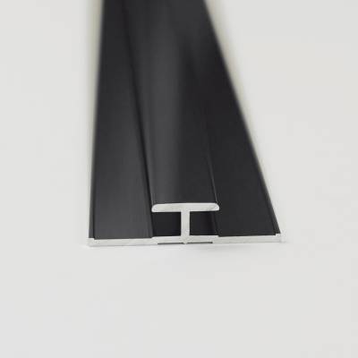 Breuer Verbindungsprofil für Rückwandplatten, schwarz matt, 2550 mm von Breuer