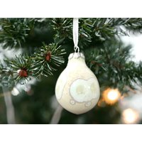 Handgefertigter Weihnachtsbaumschmuck Aus Keramik - Weihnachtsdekoration Einzigartige Christbaumkugel von BuxtonPotteryAU