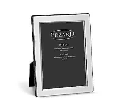 EDZARD Bilderrahmen Salerno für Foto 9 x 13 cm, edel versilbert, anlaufgeschützt, mit Samtrücken, Fotorahmen zum Stellen von EDZARD