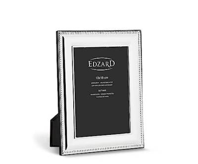 EDZARD Fotorahmen Novara für Foto 13 x 18 cm, edel versilbert, anlaufgeschützt, mit 2 Aufhängern von EDZARD