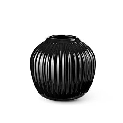 Kähler Design Vase Hammershøi aus Keramik hergestellt, Farbe: Schwarz, mit dekorativer Rillen-Struktur, harmonische Formgebung, Maße (HxD): 13 x 13,5 cm, 693324 von HAK Kähler