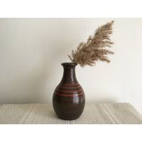 Vintage Braun Rote Steinzeug Vase/Rote Streifen/Schweden von HouseOfVintFurniture