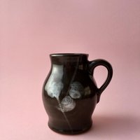 Vintage Schwarze Keramik Vase Mit Blumendekor von HouseOfVintFurniture