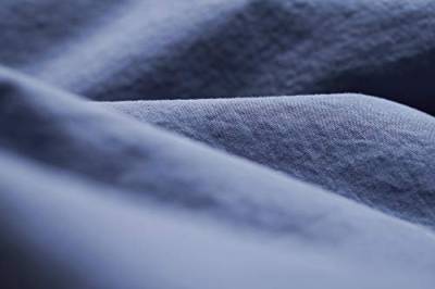L1NK STUDIO Kopfkissenbezug Uni einfarbig für Bett 135 cm (45X155cm) 100% Baumwolle (Perkal 200 Fäden) Blueberry von L1NK STUDIO