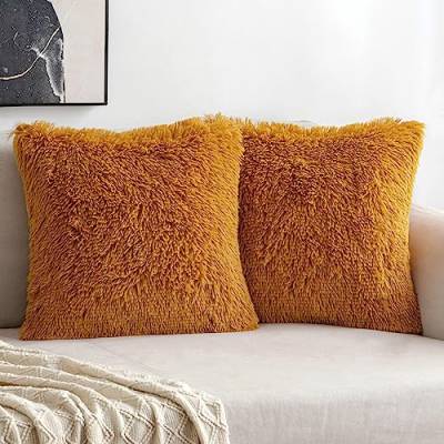 MIULEE 2er Set Kissenbezüge Künstlich Pelz Sofakissen Dekorative Dekokissen Kuschelkissen Plüschkissen Kuschelig Couchkissen Superweich Kissen Flauschig Kissenbezug für Sofa 45x45 cm Gold von MIULEE