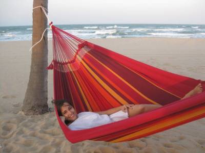 Vida del sol especial - family hammock with macrame fringe von MacaMex