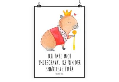 Mr. & Mrs. Panda Poster DIN A0 Capybara König - Weiß - Geschenk, Küchenposter, Tiermotive, Ha, Capybara König (1 St), Handgemalt, lebendige Farben von Mr. & Mrs. Panda