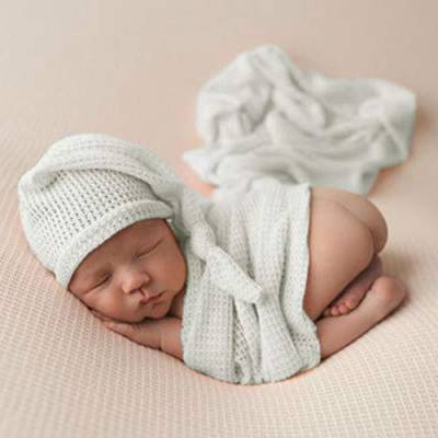 2 Stück DIY Neugeborenes Baby Fotografie Requisiten Set,Baby Fotoshooting Wraps & Fotografie Hut,Newborn Baby Wrap Decke + Baby Kleinkind Kostüm Hut Headwrap für 0-6 Monate Baby von Surakey