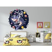 Astronaut Hai Wandtattoo Weltraum Wanddekor Für Kinderzimmer Wall Art A11 von WallifyDesigns