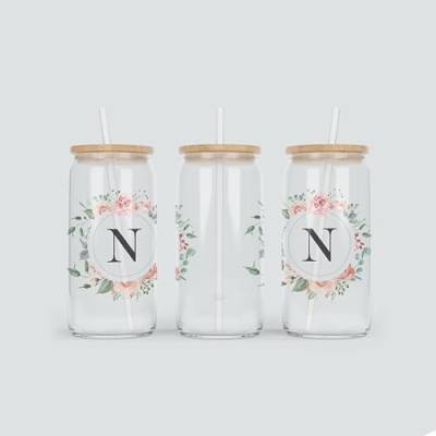 online-hut - Trinkglas - Longdrink Glas - Becher aus Glas inkl. Deckel und Strohhalm - mit Monogramm A-Z und Blumenkranz - Rosa - Geschenkidee - BNT-113 (N) von online-hut