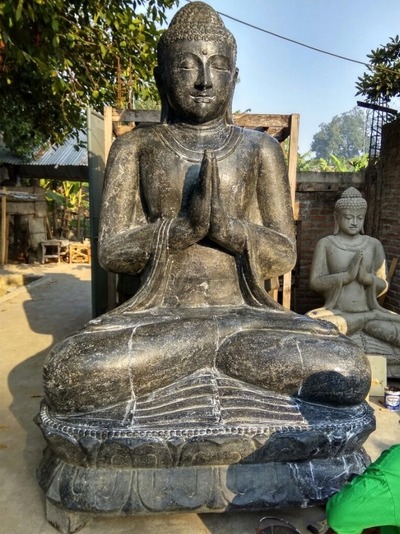 Skulptur Buddha Steinskulptur Budha Steinbuddha Statue Feng Shui Design Garten Dekoration Skulpturen Gartendekoration Steinstatue Buda Steinskulpturen Stein Fengshui Gartendeco Buddhismus Deco Buddhagarten Aus Lava Sand und Zement in Bali von Hand geferti von TARSHOPBALI