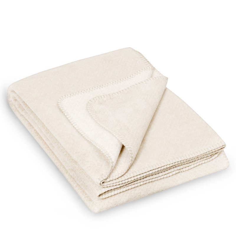 Kuschelig weiche Wohndecke "Emma" von RIEMA, aus 100% Bio-Baumwolle, Made in Germany, sand Kuschelig weiche Wohndecke "Emma" von RIEMA, aus 100% Bio-Baumwolle, Made in Germany, sand von RIEMA Germany