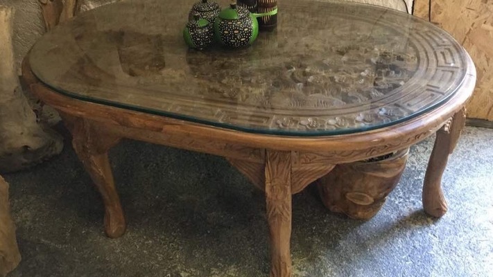 Loungetisch Couchtisch Wohnzimmertisch Gartentisch Teakholztisch Beistelltisch Kaffeetisch Teakholztische Teaktisch Teakholz Esstisch Küchentisch Holztisch Teak Holz wird aus Teakholz von Hand geschnitzt und wird mit der Glasplatte geliefert. Lounge table Loungetisch Couchtisch Wohnzimmertisch Gartentisch Teakholztisch Beistelltisch Kaffeetisch Teakholztische Teaktisch Teakholz Esstisch Küchentisch Holztisch Teak Holz wird aus Teakholz von Hand geschnitzt und wird mit der Glasplatte geliefert. Lounge table von TARSHOPBALI