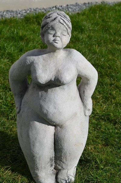 Frau Madame LISSBETHE ca. 51 cm ca. 20 kg von Sophias Gartenfiguren