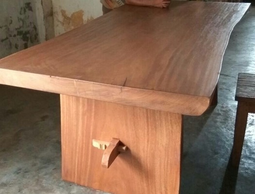 Baumstamm Tisch Baumscheibentisch Konferenztisch Baumscheiben Gartentisch Suar Holztisch Esstisch Baumstamm Tisch Baumscheibentisch Konferenztisch Baumscheiben Gartentisch Suar Holztisch Esstisch von TARSHOPBALI
