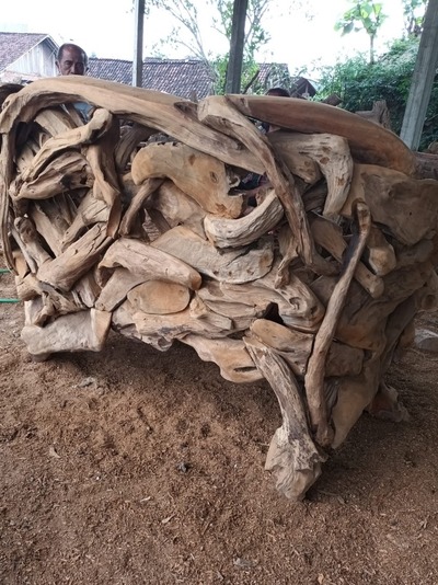 Bank Holzbank Teak Holz Sitzbank Gartenbank Wurzelholzbank Sitzmöbel Küchenbank Esszimmerbank Bank Holzbank Teak Holz Sitzbank Gartenbank Wurzelholzbank Sitzmöbel Küchenbank Esszimmerbank von TARSHOPBALI
