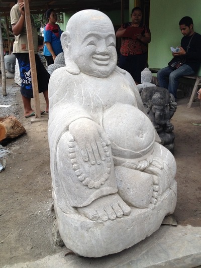 Skulptur Happy Buddha Stein Statue Budha Steinbuddha Steinskulptur Buda Garten Dekoration Steinbudha wird von Hand aus einem Steinblock gemeißelt, geschliffen und Poliert. Sculpture Happy Buddha Statue Budha Stone Buda Stone Sculpture Garden Decoration St von TARSHOPBALI