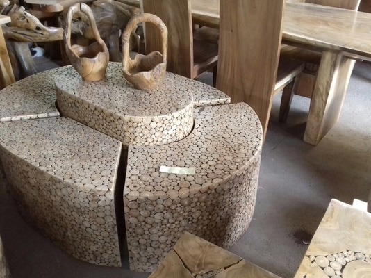 Tisch Set 4 Hocker Bänken Wohnzimmertisch Couchtisch Gartentisch Holztisch Esstisch Küchentisch Tisch Set 4 Hocker Bänken Wohnzimmertisch Couchtisch Gartentisch Holztisch Esstisch Küchentisch von TARSHOPBALI