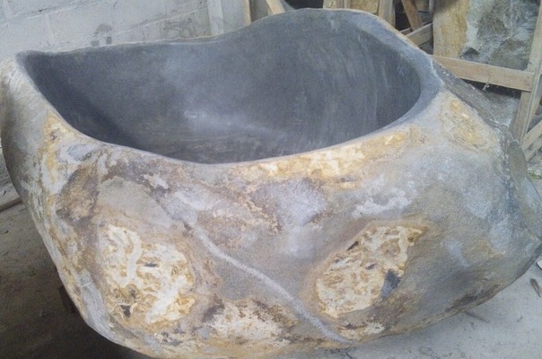 Badewanne Freistehend Wanne Badewannen Freistehende Steinwanne Wanne Spa Becken Badetopf Garten Pool Steinwannen Steinbecken Basin Die Wanne wird in Bali von Hand aus Stein gefertigt. Bathtub Freestanding bath Stone bath tub Spa basin Bath tub The bath Badewanne Freistehend Wanne Badewannen Freistehende Steinwanne Wanne Spa Becken Badetopf Garten Pool Steinwannen Steinbecken Basin Die Wanne wird in Bali von Hand aus Stein gefertigt. Bathtub Freestanding bath Stone bath tub Spa basin Bath tub The bath von TARSHOPBALI