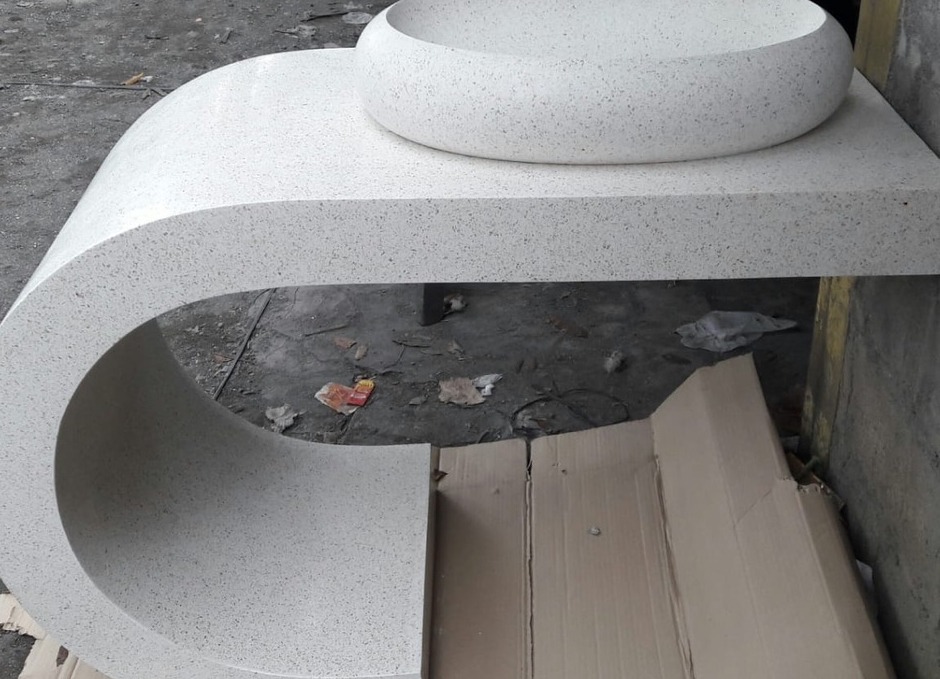 Waschbeckensäule Terrazzo Stein Resin Handwaschbeckensäule Waschbecken Säule Standwaschbecken Waschbeckensäule Terrazzo Stein Resin Handwaschbeckensäule Waschbecken Säule Standwaschbecken von TARSHOPBALI