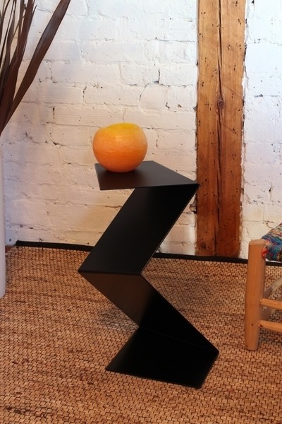 Beistelltisch-Genickter Diener-Schwarz Beistelltisch-Genickter Diener-Schwarz von EFDesign Shop