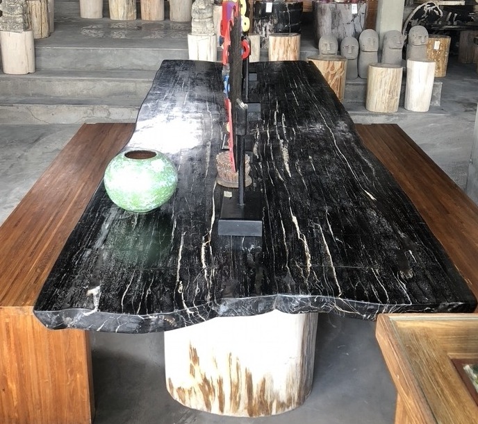 Tisch Fossil Esstisch Versteinertes Holz Natur Steintisch Küchentisch Wohnzimmertisch petrified wood Tisch Fossil Esstisch Versteinertes Holz Natur Steintisch Küchentisch Wohnzimmertisch petrified wood von TARSHOPBALI