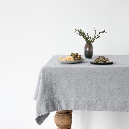 Leinentischdecke hellgrau 140 x 250 cm stonewashed Tischdecke Leinentischdecke hellgrau 140 x 250 cm stonewashed Tischdecke von Smuk