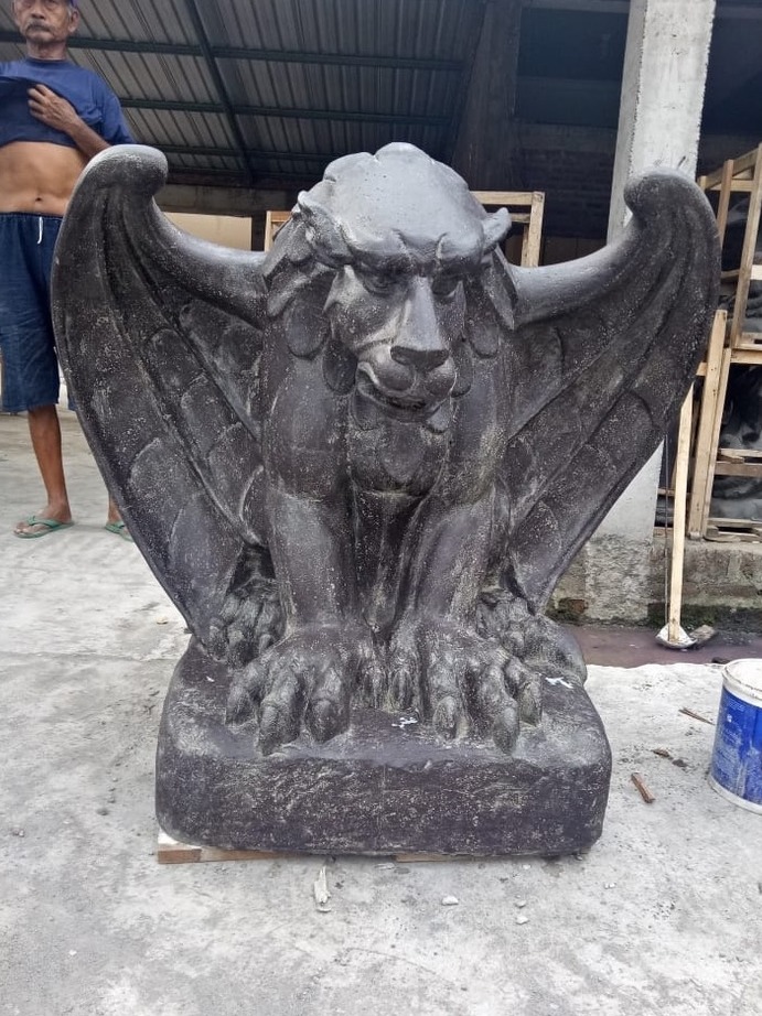 Skulptur Gargoyle Steinskulptur Wächter Garten Steingargoyle Gartenfigur mythisches Wesen von TARSHOPBALI