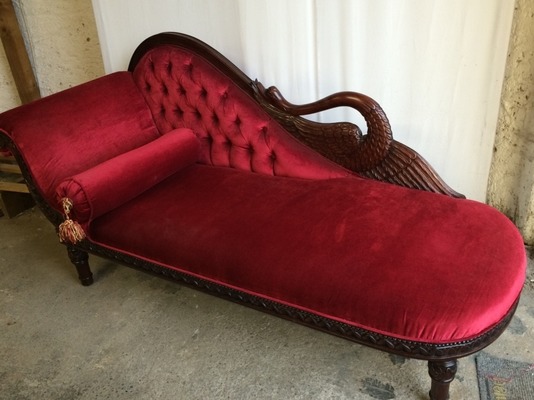 Sofa Couch Polstermöbel Lounge Liege Ottomane Liegeinsel Lounge Liege Gartenliege Sonnenliege Garten Loungeliege Tagesbett dieses Hochwertige Sofa ist in Handarbeit auf Bali aus Mahagoni Holz mit Samt gefertigt worden Sofa Couch Upholstery Furniture Loung Sofa Couch Polstermöbel Lounge Liege Ottomane Liegeinsel Lounge Liege Gartenliege Sonnenliege Garten Loungeliege Tagesbett dieses Hochwertige Sofa ist in Handarbeit auf Bali aus Mahagoni Holz mit Samt gefertigt worden Sofa Couch Upholstery Furniture Loung von TARSHOPBALI