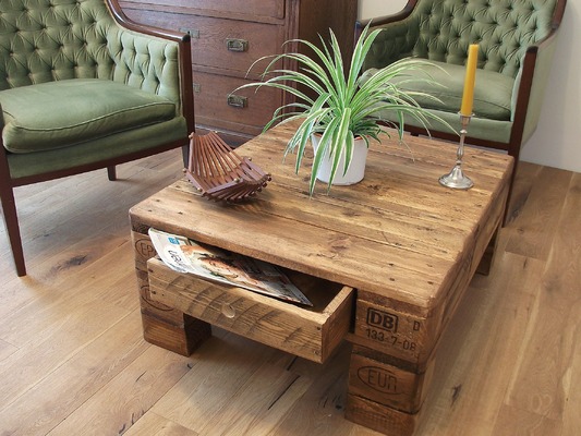 Couchtisch / Palettentisch / Palettenmöbel von FB-homedesign