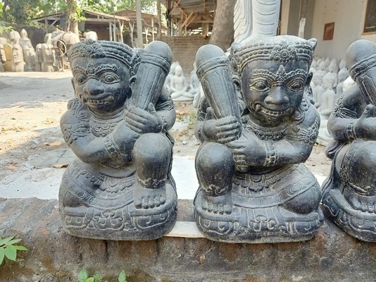 Skulpturen Tempel Wächter Gopala Steinskulptur Tempelwächter Stein Statue Hauswächter Feng Shui Torwächter Design Garten Dekoration  Aus Lava Sand und Zement in Bali von Hand gefertigt    sculptures Temple Guardian Gopala Stone Sculpture Temple Guardian von TARSHOPBALI