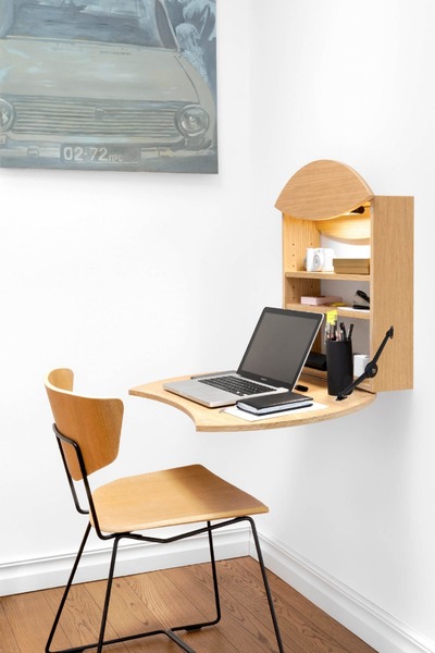 Klappbarer Arbeitsplatz UNQ Klappbarer Arbeitsplatz UNQ von HEDISTONE