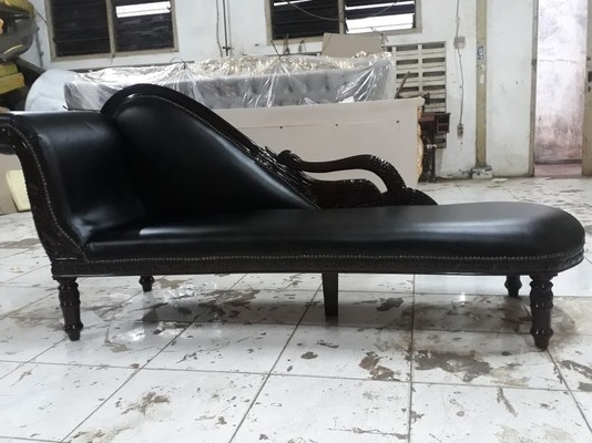 Sofa Ottomane Leder Couch Polstermöbel Lounge Liege Tagesbett Relaxliege Loungeliege Sofa Ottomane Leder Couch Polstermöbel Lounge Liege Tagesbett Relaxliege Loungeliege von TARSHOPBALI