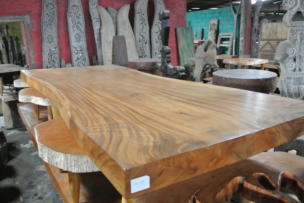Tisch Baumscheibentisch Gartentisch Holztisch Rittertafel Esstisch Massiv Suar Holz wurde von Hand aus Suar Holz gefertigt Design Dining table Solid teak wooden table garden blackboard Handmade Höhe / high 80 cm Breite / wide 400 cm Tiefe / depth 170 / 19 Tisch Baumscheibentisch Gartentisch Holztisch Rittertafel Esstisch Massiv Suar Holz wurde von Hand aus Suar Holz gefertigt Design Dining table Solid teak wooden table garden blackboard Handmade Höhe / high 80 cm Breite / wide 400 cm Tiefe / depth 170 / 19 von www.TAR-SHOP-BALI.com