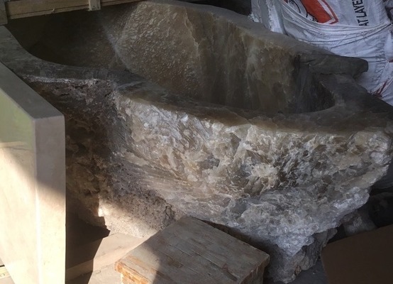 Onyx Marmor Badewanne Freistehende Wanne Spa Pool Steinwanne Becken freistehende Natursteinwanne Badetopf Badewannen Gartenpool Aussenwanne Sanitär Diese Wanne wird aus Marmor Stein von Hand in Bali gefertigt Bathtub Freestanding Marble Bath Spa Pool Onyx Marmor Badewanne Freistehende Wanne Spa Pool Steinwanne Becken freistehende Natursteinwanne Badetopf Badewannen Gartenpool Aussenwanne Sanitär Diese Wanne wird aus Marmor Stein von Hand in Bali gefertigt Bathtub Freestanding Marble Bath Spa Pool von TARSHOPBALI