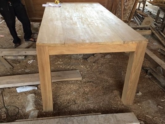 Esstisch Küchentisch Holztisch Teak Holz Wohnzimmertisch Gartentisch Teakholztisch Beistelltisch Kaffeetisch Teakholztische Teaktisch Teakholz wird aus Teakholz von Hand geschnitzt Dining table Kitchen table Wooden table Teak Wood Living room table Garden von TARSHOPBALI