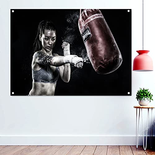 Pretty Boxer in Trainingstapete, Banner, schwarzer Hintergrund, Tapisserie, Flaggen, Kickboxen, Muay Thai, Kampfsport-Poster, Fitnessstudio-Dekoration, 96 x 144 cm von 通用