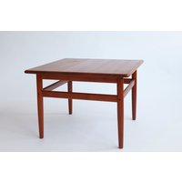 Vintage Mid-Century Teak Coffee Table By Grete Jalk - 1960S Danish Design, Elegant & Timeless Vintage Mid-Century Teak Coffee Table By Grete Jalk - 1960S Danish Design, Elegant & Timeless von 1001VintageChairs