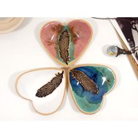 Einzigartiger Keramik-Herz-Teller Mit Federn-Muster - Wähle Deine Farbe Aus Keramik Ringschale | Schmuckhalter Schmuckstück Schüssel Teelichthalter von 10FingersArt