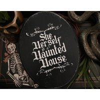 Victorian Gothic Holzschild - Cottagecore Wanddekor Victorian Gothic Holzschild - Cottagecore Wanddekor von 12MonthsofOctoberCo