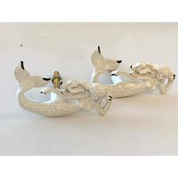 Set Von Zwei Metall Griffen in Meerjungfrau Form, An Der Küste, Schubladengriffe, Schrankknauf, Kommode, Knäufe, 2, 75-Zoll-Breite, Inklusive von 1823Refurbishing