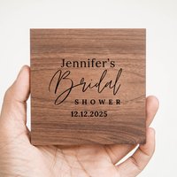 Personalisierte Hölzerne Untersetzer Set Brautdusche Gefälligkeiten, Geschenk, Brautgeschenke, Hochzeitsgeschenke Für Gäste, Hochzeitsgeschenk Paar von 194HandmadeGift