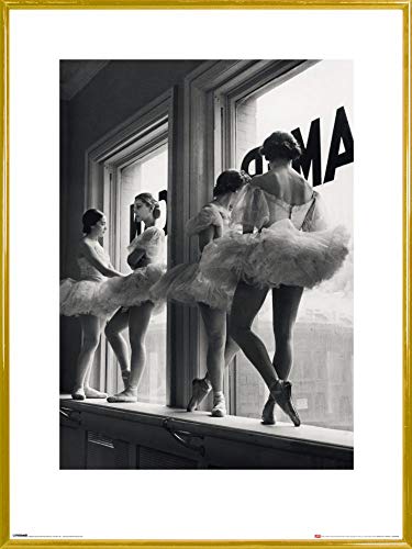 1art1 Ballett Poster Kunstdruck Bild und Kunststoff-Rahmen - Ballerinas Auf Der Fensterbank des Proberaums (80 x 60cm) von 1art1