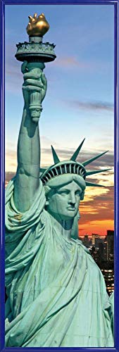 1art1 New York Poster Kunstdruck Bild und Kunststoff-Rahmen - Freiheitsstatue Und Skyline Bei Sonnenuntergang (91 x 30cm) von 1art1