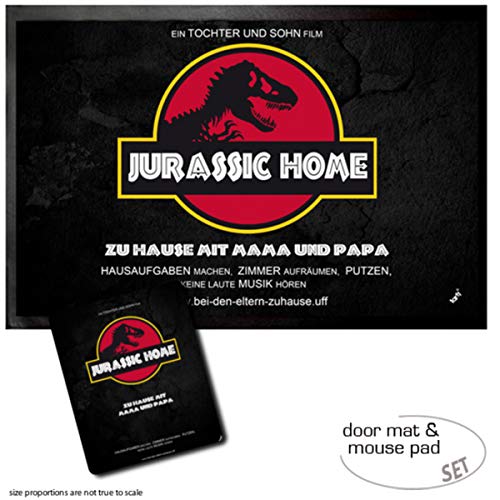 1art1 Spaß, Jurassic Home, Zu Hause Mit Mama Und Papa Fußmatte Dekomatte Innenbereich | Design Türmatte (60x40 cm) + Mauspad (23x19 cm) Geschenkset von 1art1
