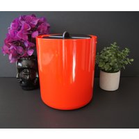 Vintage Red Bodum Plastik Eiskübel-Space Age Eiskübel-80Er Jahre Eiskübel-Retro Rot Kunststoff Eiskübel Vintage Red Bodum Plastik Eiskübel-Space Age Eiskübel-80Er Jahre Eiskübel-Retro Rot Kunststoff Eiskübel von 20centurygirlDesigns