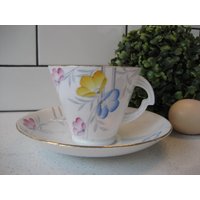 Antique Standard China Rosslyn Teetasse Set Einzigartiger Griff Flapper Stil Handbemalte Pastell Blumen Vergoldung England Retro Garten Antique Standard China Rosslyn Teetasse Set Einzigartiger Griff Flapper Stil Handbemalte Pastell Blumen Vergoldung England Retro Garten von 222nest