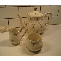 Vintage Sadler Rosebud Teekanne Milchkännchen & Zuckerdose Tee-Set Gold Reizender Nachmittagstee Made in England Retro Gartenparty Geschenk Klassiker von 222nest
