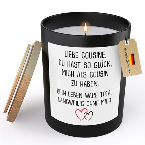 22Feels Cousine Geschenk von Couseng Mädchen Frauen Spruchkerze "Glück Mich Zu Haben" Sojawachs Kerze im Glas Abitur Geburtstag Handgemacht mit Spruch Duft Nachhaltig - ZITRUS 22Feels Cousine Geschenk von Couseng Mädchen Frauen Spruchkerze "Glück Mich Zu Haben" Sojawachs Kerze im Glas Abitur Geburtstag Handgemacht mit Spruch Duft Nachhaltig - ZITRUS von 22Feels