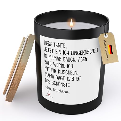 22Feels Spruchkerze Du Wirst Tante Schwangerschaft Geschenk Frauen "Jetzt Bin Ich Eingekuschelt" Werdende To Be Sojawachs Kerze im Glas Handgemacht Duft Deko Nachhaltig - ZITRUS 22Feels Spruchkerze Du Wirst Tante Schwangerschaft Geschenk Frauen "Jetzt Bin Ich Eingekuschelt" Werdende To Be Sojawachs Kerze im Glas Handgemacht Duft Deko Nachhaltig - ZITRUS von 22Feels